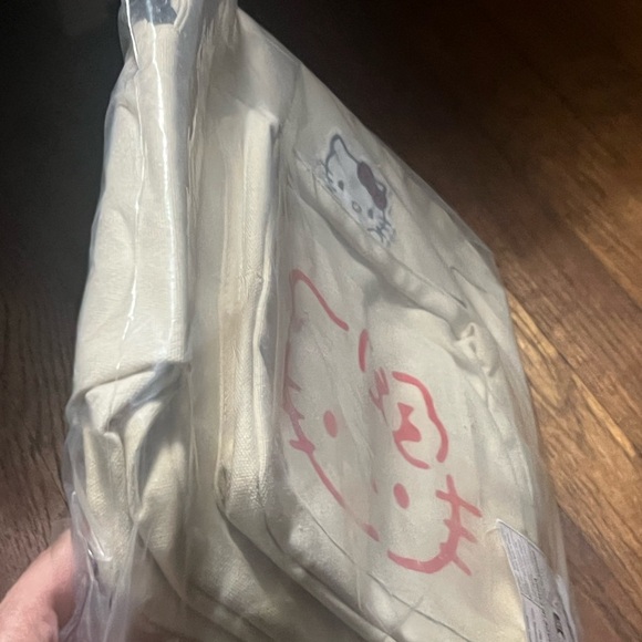 Backpack - Picture 3 of 8